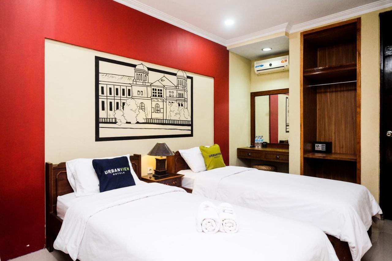 Urbanview Hotel Syariah Wisnugraha By Reddoorz Yogyakarta Eksteriør bilde