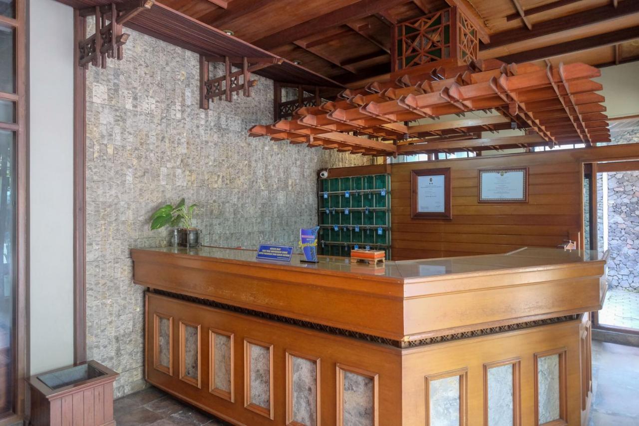 Urbanview Hotel Syariah Wisnugraha By Reddoorz Yogyakarta Eksteriør bilde