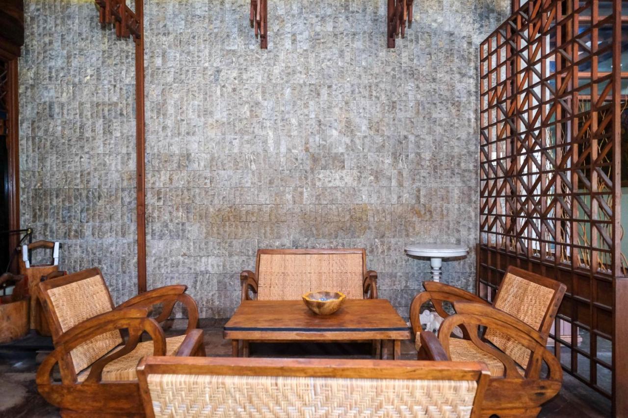 Urbanview Hotel Syariah Wisnugraha By Reddoorz Yogyakarta Eksteriør bilde