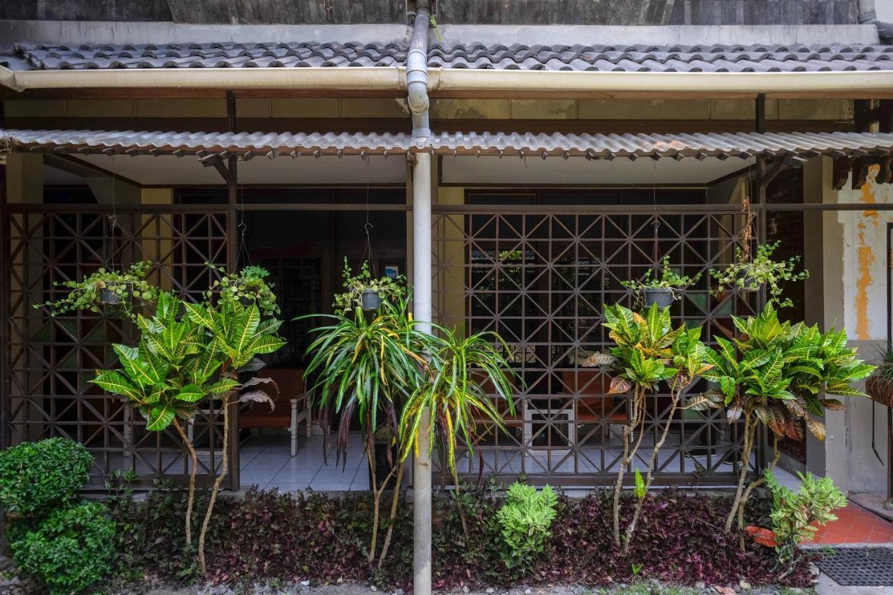 Urbanview Hotel Syariah Wisnugraha By Reddoorz Yogyakarta Eksteriør bilde