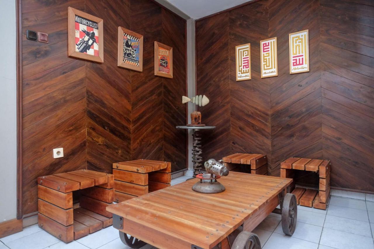 Urbanview Hotel Syariah Wisnugraha By Reddoorz Yogyakarta Eksteriør bilde