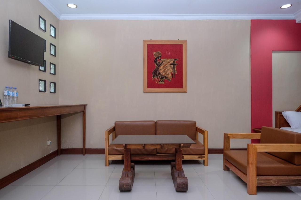 Urbanview Hotel Syariah Wisnugraha By Reddoorz Yogyakarta Eksteriør bilde