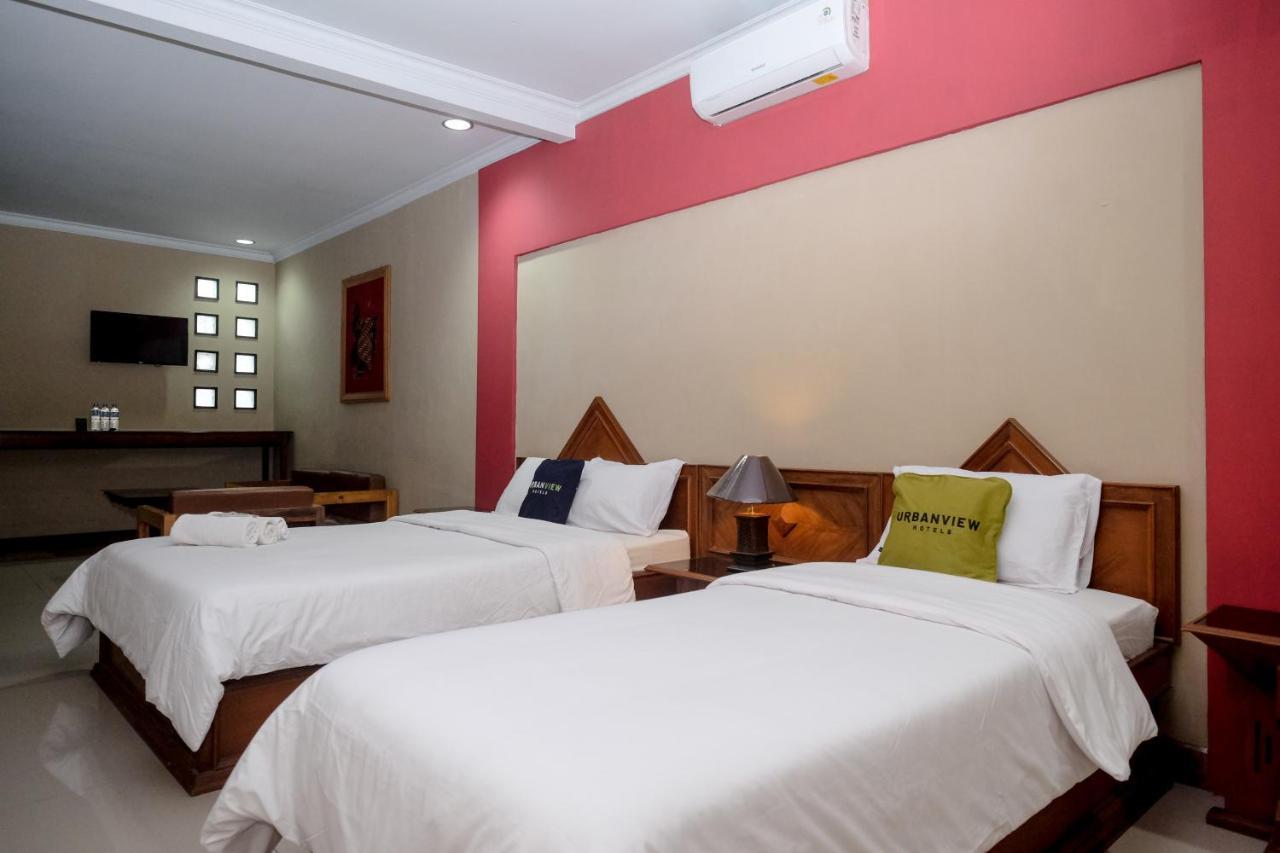Urbanview Hotel Syariah Wisnugraha By Reddoorz Yogyakarta Eksteriør bilde