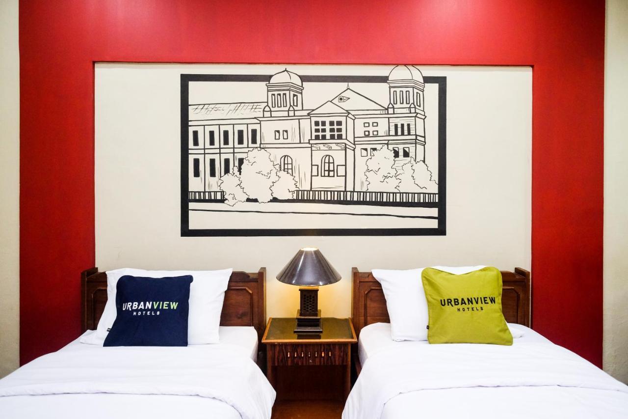 Urbanview Hotel Syariah Wisnugraha By Reddoorz Yogyakarta Eksteriør bilde