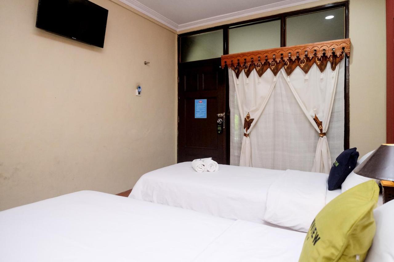 Urbanview Hotel Syariah Wisnugraha By Reddoorz Yogyakarta Eksteriør bilde