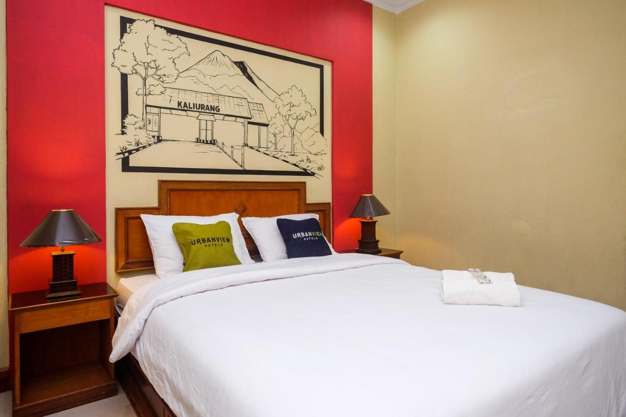 Urbanview Hotel Syariah Wisnugraha By Reddoorz Yogyakarta Eksteriør bilde